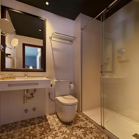 Hotell Born 4*